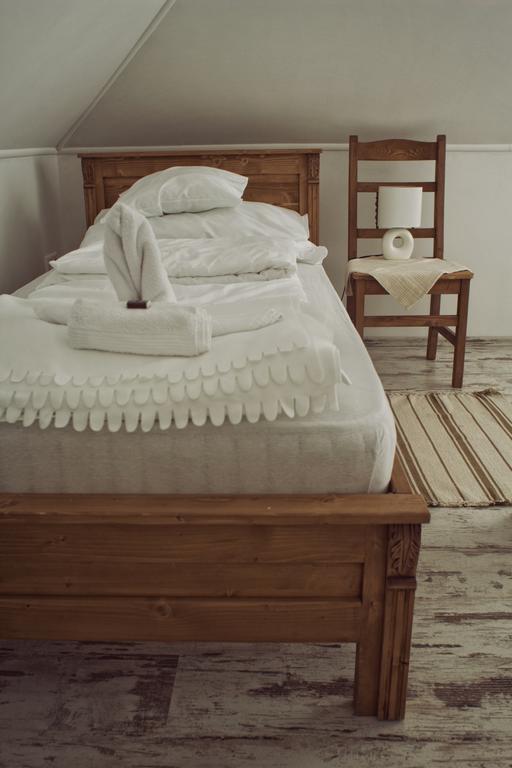 Hotel Deak Udvarhaz Kakucs Zimmer foto