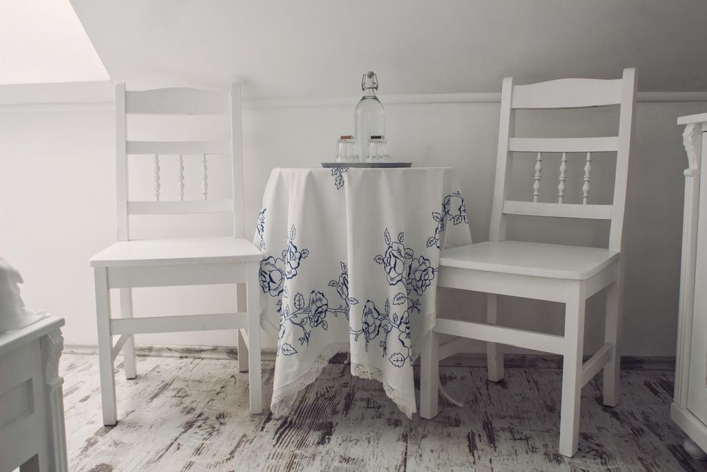 Hotel Deak Udvarhaz Kakucs Zimmer foto